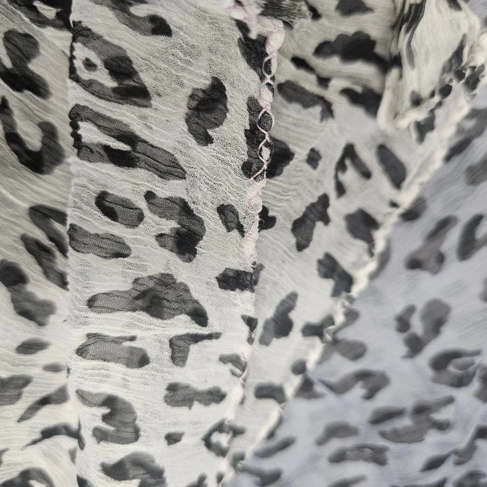 Leopard Print Scarf Gray White Lightweight Ombre Gradient‎ Sheer Preppy Women
